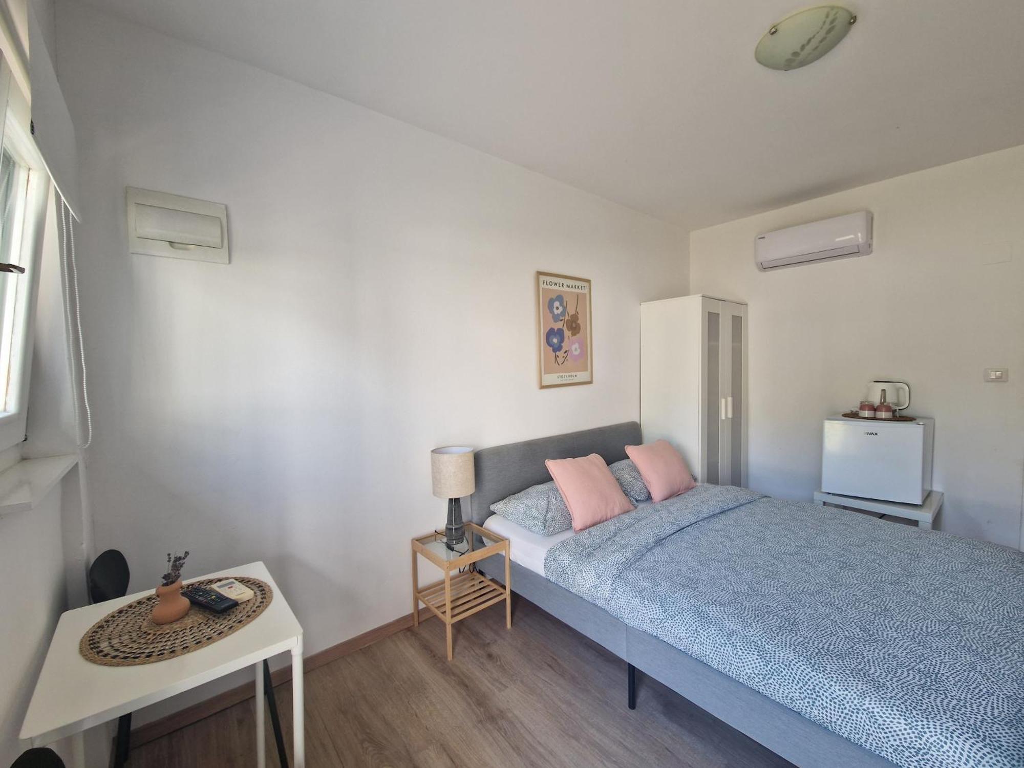 Rooms Lav ウマグ 部屋 写真